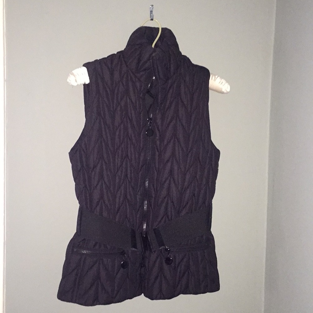 Black puffy stylish vest